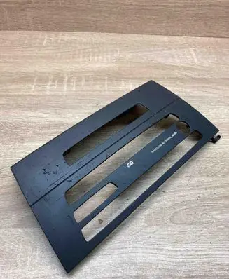 BMW 3 E90 E91 Radio/GPS head unit trim 6958409