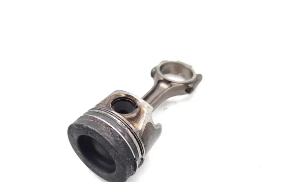 Volkswagen PASSAT CC Piston with connecting rod CFGB