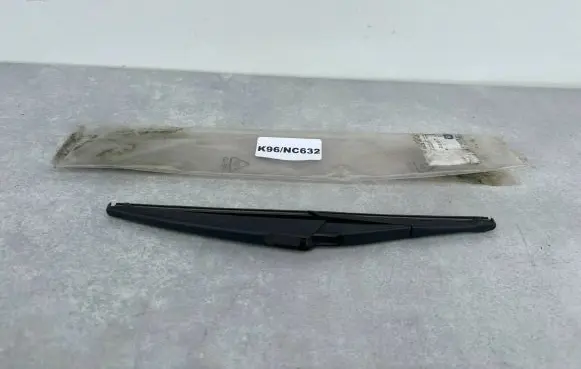 Opel Astra G Rear wiper blade 6272212