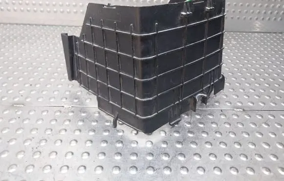 Audi A3 S3 8P Battery box tray S26380405 1K0915335C