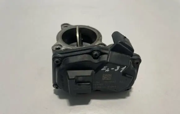 BMW 5 F10 F11 Throttle valve 10378517 7810752