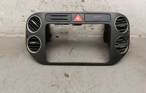Volkswagen Golf V Other interior part 5M0858071 5M0953509A