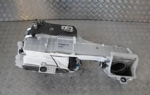 Opel Grandland X Interior heater climate box assembly 5P132000561813