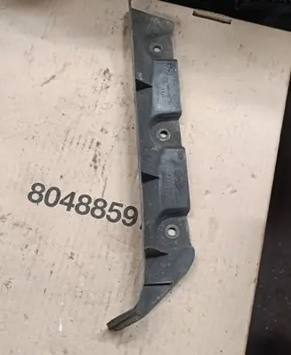 BMW X5 E70 Front splash guards bracket 51777185575 7185575