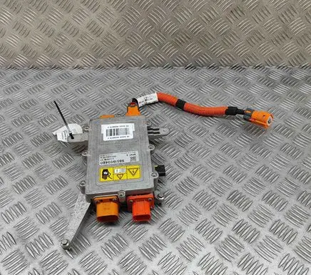 Voltage converter inverter