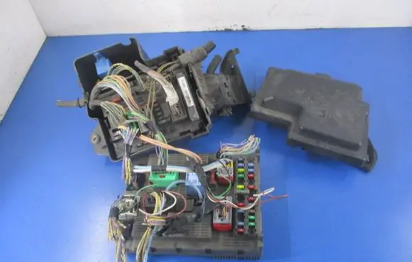 Peugeot 807 Fuse box set 1400010480
