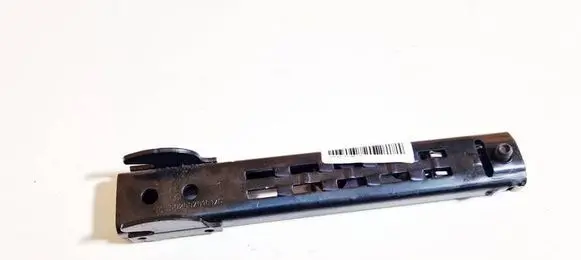 Volkswagen Golf V Seat belt adjustment rail 1t0857819 203680502007010176