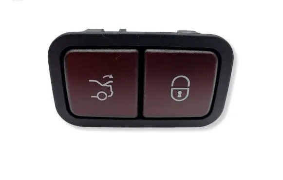 Mercedes-Benz C AMG W205 Tailgate/boot open switch button 2208211479 32132101