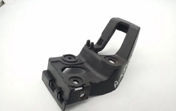 Audi A4 S4 B6 8E 8H Front bumper mounting bracket 8E0853921D