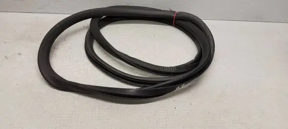 Audi A4 S4 B6 8E 8H Front door rubber seal 8E0831721B