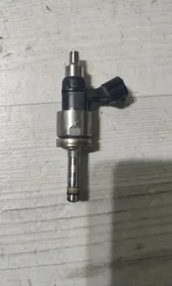 Toyota C-HR I Fuel injector 2325047100 04C2205800