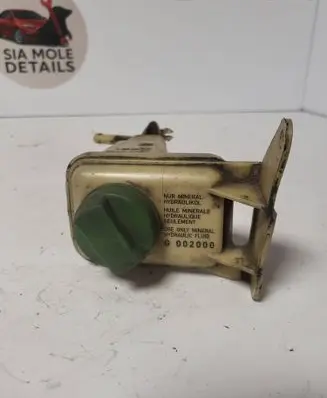 Audi A6 S6 C5 4B Power steering fluid tank/reservoir G002000