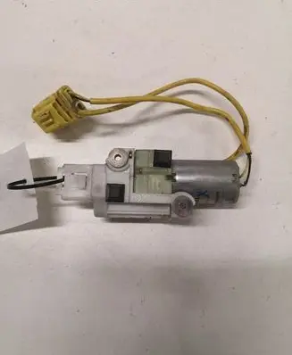 Volkswagen Phaeton Seat belt adjustment motor 404691 560973354D