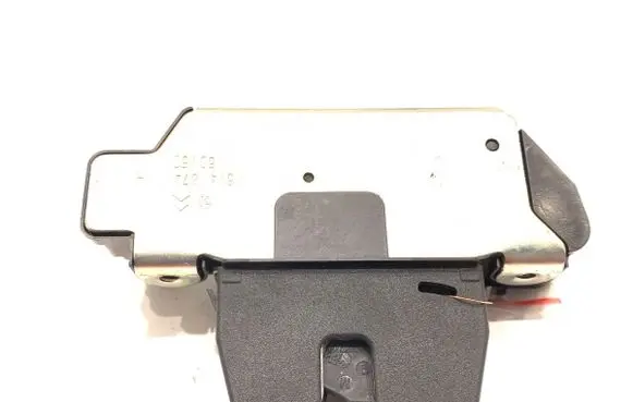 Peugeot 208 I Tailgate exterior lock 9151487499H