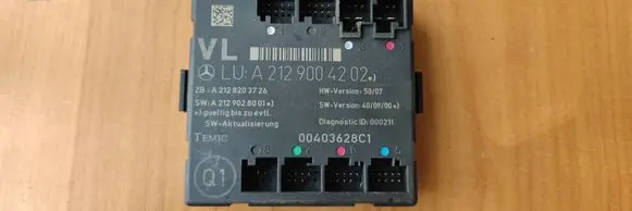 Mercedes-Benz E W212 Door control unit/module A2128203726