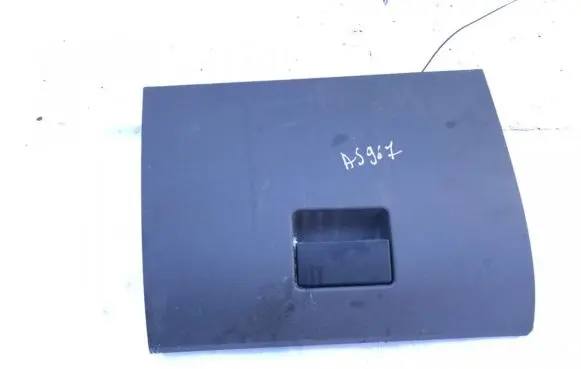 Ford Focus C-MAX Glove box