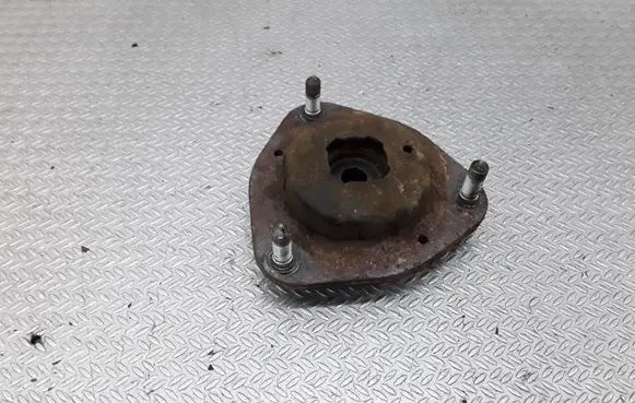 Toyota Avensis Verso Front upper strut mount 