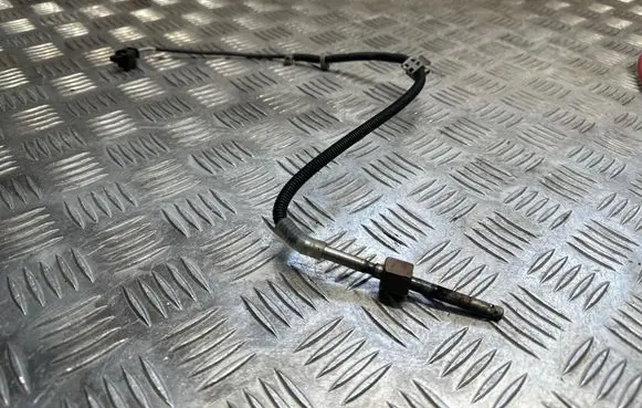 Mercedes-Benz GLC C253 Exhaust gas temperature sensor A0009050805