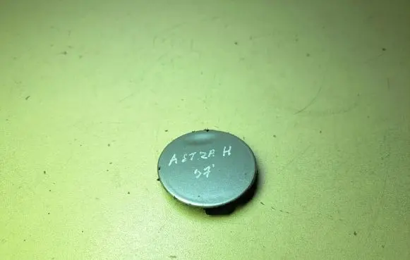 Opel Astra H Front tow hook cap/cover