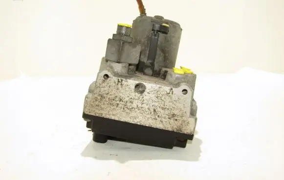 BMW 5 E39 ABS Pump 0130108061