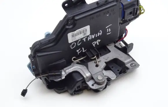 Skoda Octavia Mk2 (1Z) Front door lock 3D1837016AC