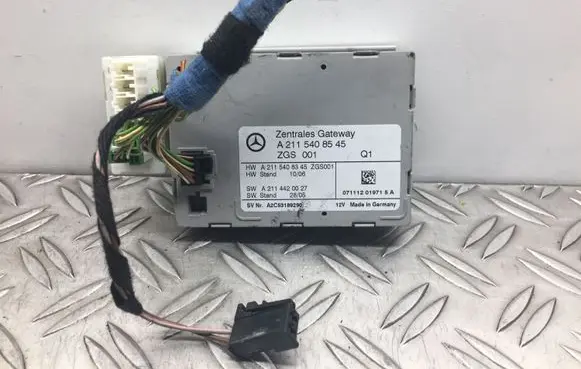 Mercedes-Benz E W211 Gateway control module A2115408545 A2115408345 A2114420027