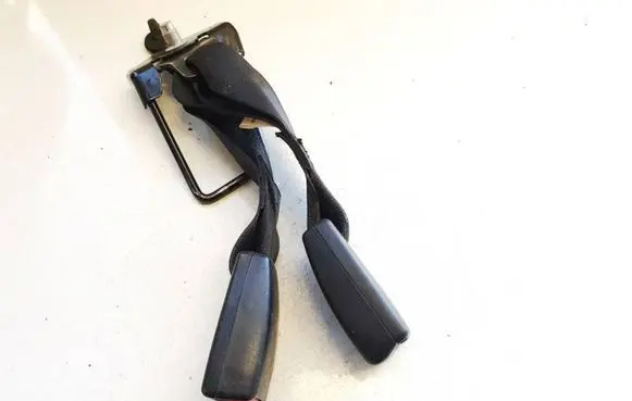 Mazda CX-7 Middle seatbelt buckle (rear) tkab0eh859 tk-ab0-eh859