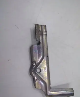 Battery bracket