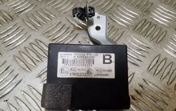 Toyota Avensis T270 Alarm control unit/module 625510000 97RI012011 10R031460