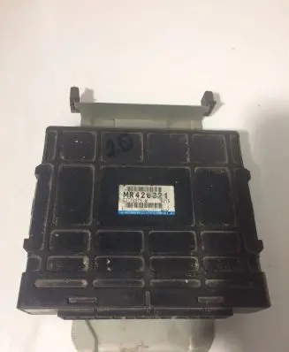 Mitsubishi Carisma Engine control unit/module MR420321