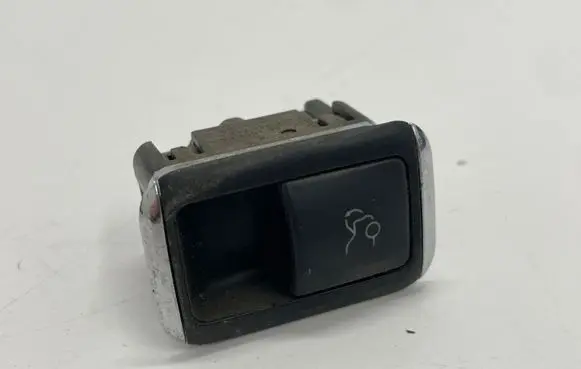 Mercedes-Benz E W212 Tailgate opening switch A2128204410