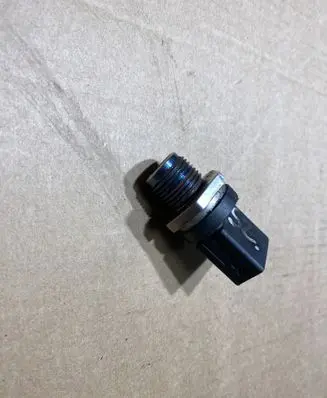 Fuel pressure sensor