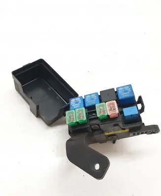 Hyundai Santa Fe Fuse module 911162B010