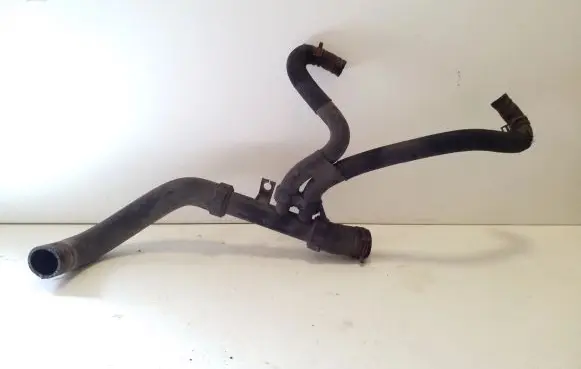 Renault Trafic III (X82) Engine coolant pipe/hose HSRZ00105 S6000304