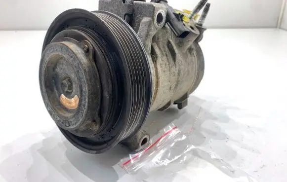 Jeep Grand Cherokee Air conditioning (A/C) compressor (pump) 68021835AE