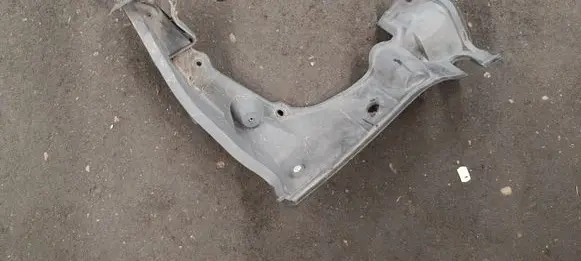 BMW X5 E53 Other engine bay part 8408769