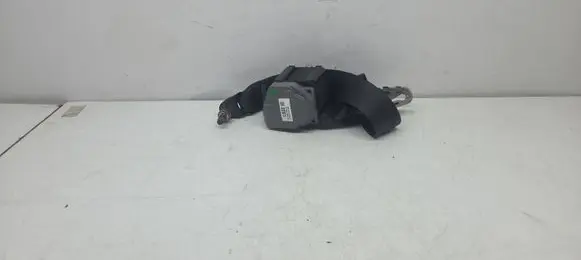 Chevrolet Captiva Middle seatbelt (rear) 