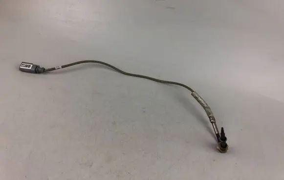 Volkswagen Tiguan Exhaust gas temperature sensor 05L906088CA