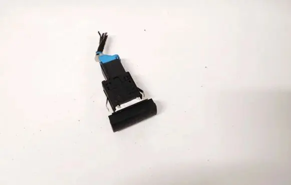 Passenger airbag on/off switch
