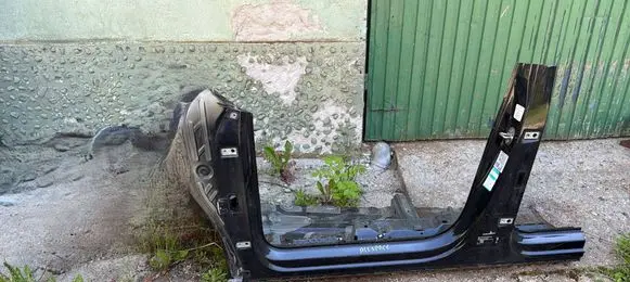 Volkswagen Tiguan Allspace Front quarter panel 