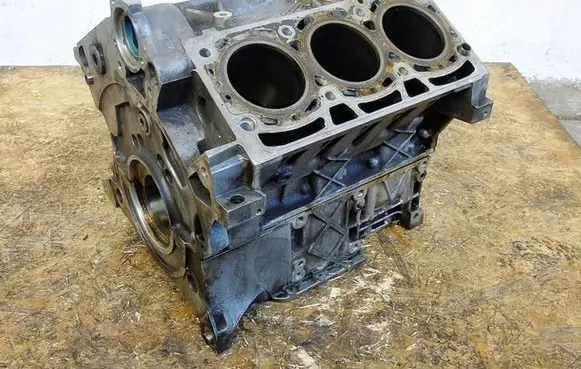 Citroen C5 Engine block 9631623540