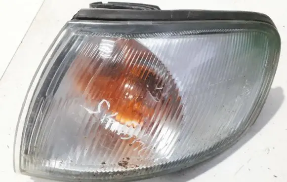 Nissan Almera Front indicator light 07090710