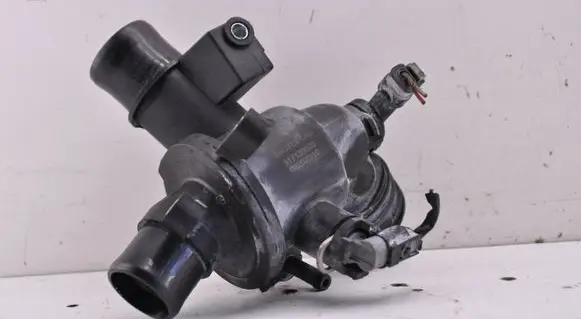 Mercedes-Benz E W212 Thermostat 917139500