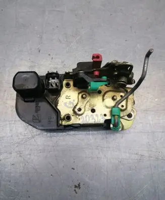 Chrysler Sebring (ST-22 - JR) Rear door lock