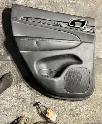 Jeep Grand Cherokee Rear door card panel trim braknumeruczci