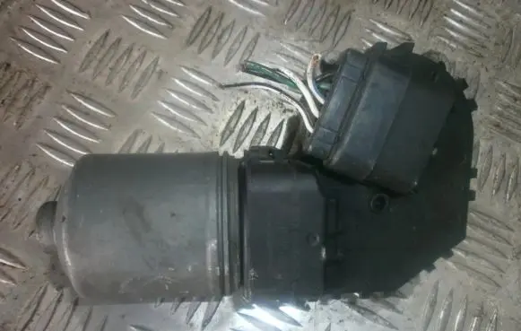 Ford Mondeo Mk III Wiper motor 0390241703cep bosho58001205