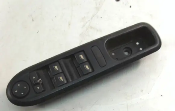Peugeot 407 Electric window control switch 