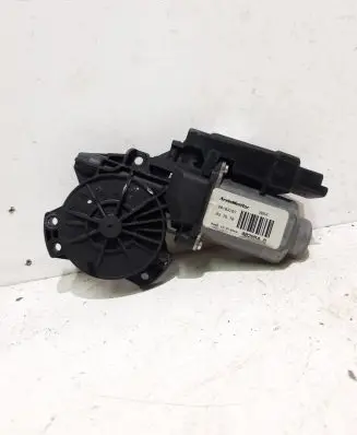 KIA Ceed Front door window regulator motor 402054D 2054