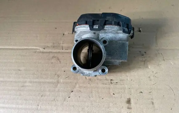 Peugeot Partner III Throttle body valve 9830301180