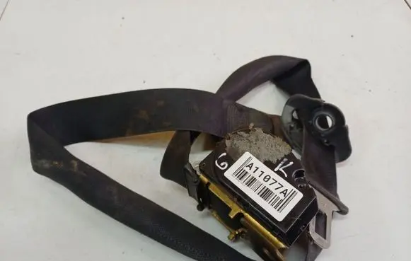 Opel Astra F Rear seatbelt 140395